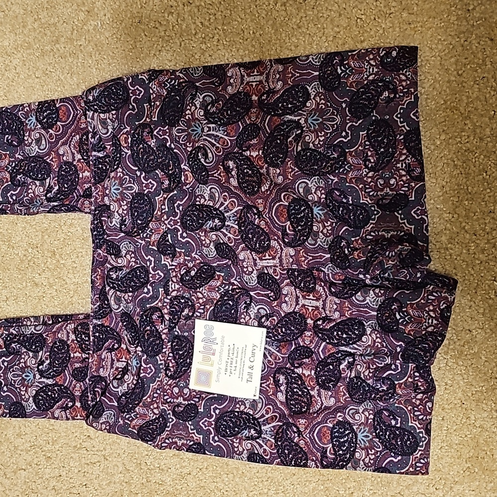NWT Lularoe Purple Paisley Tall & Curvy Leggings